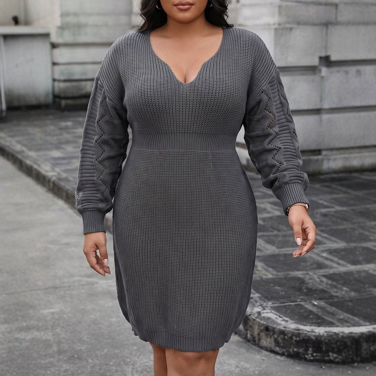Robe pull confortable et élégante couleur gris - vue de face