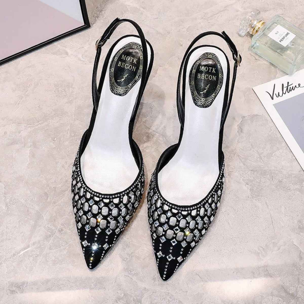 Sandales femme à bout pointu et talons fins