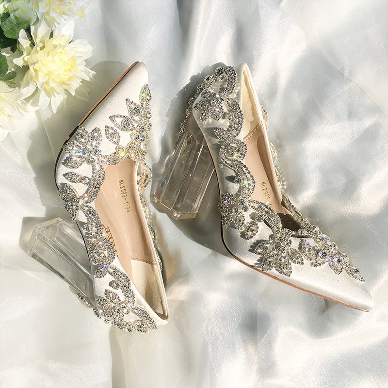 paire d'escarpin blanc cérémonie vue complète