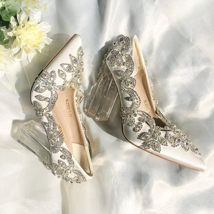 paire d'escarpin blanc cérémonie vue complète