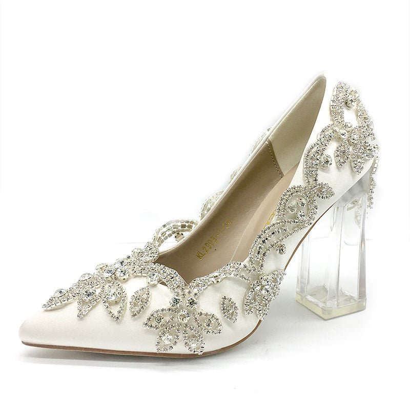 escarpins blancs fleur et strass vue de profil